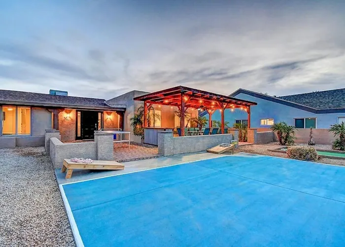 Holiday home 9 Large Bedrooms Private Pool Pool Table *
