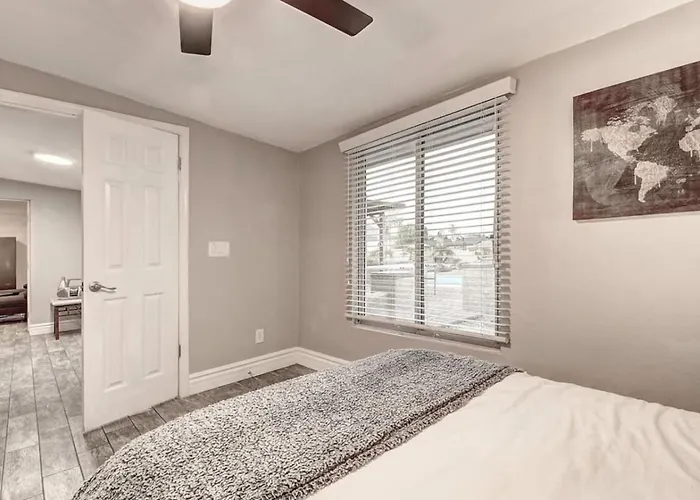 9 Large Bedrooms Private Pool Pool Table * Phoenix