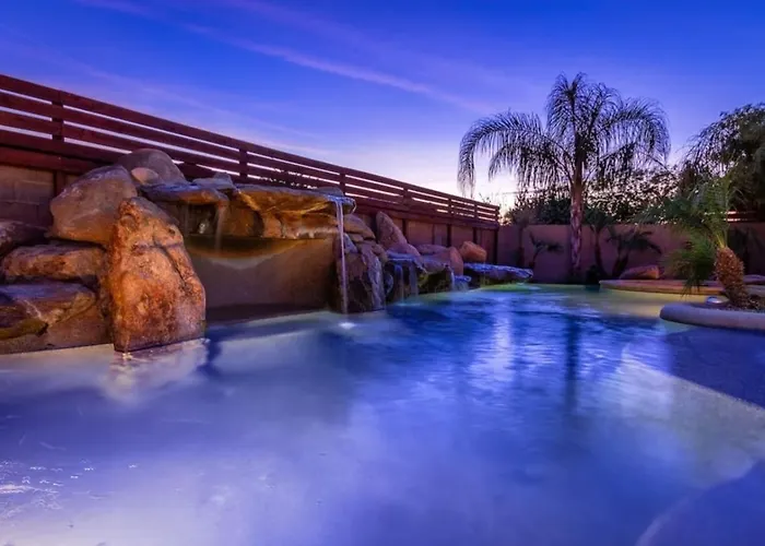 9 Large Bedrooms Private Pool Pool Table