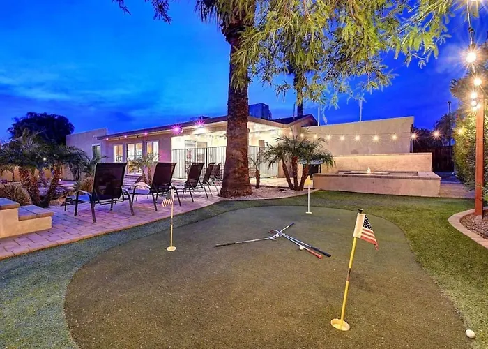 Holiday home 9 Large Bedrooms Private Pool Pool Table